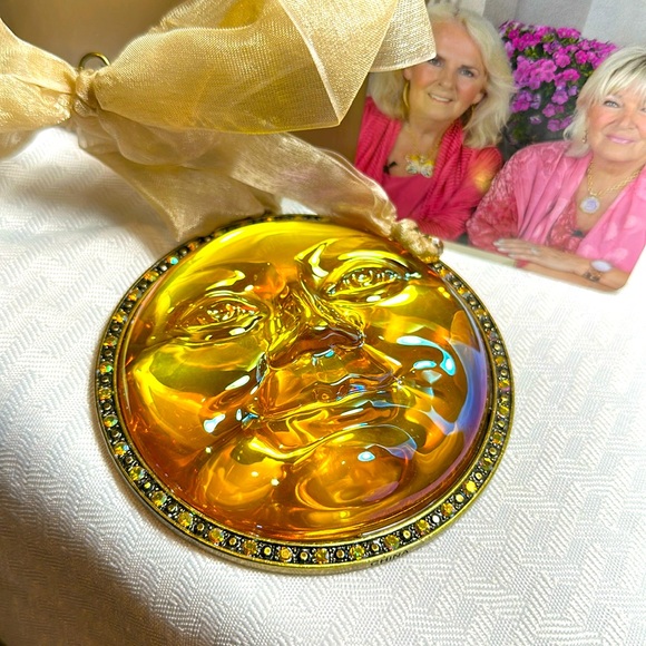 Kirks Folly ornament Seaview Moon with box